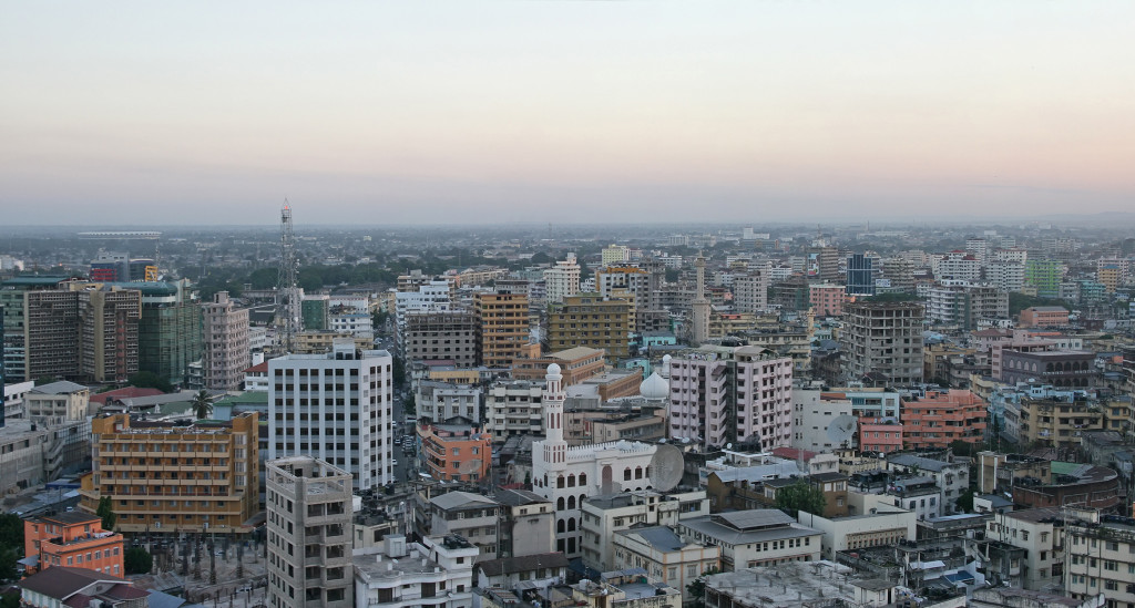Dar_es_Salaam_before_dusk