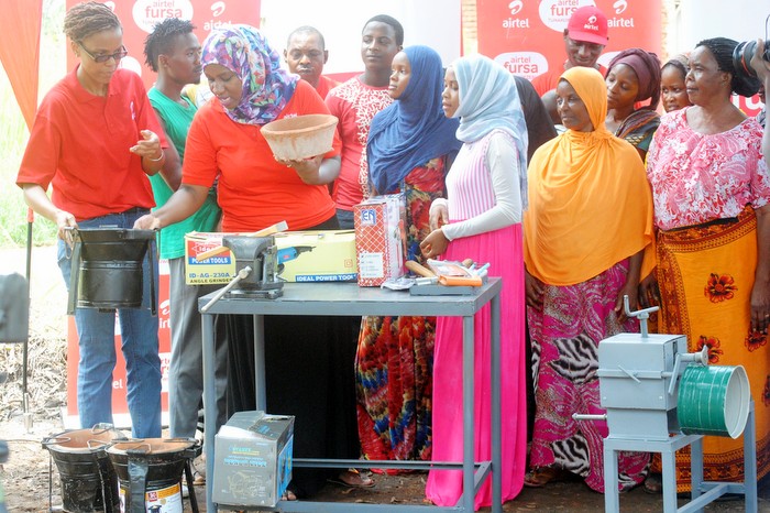 HAWA NA AMINA AIRTEL FURSA MAGOLE PICT 3