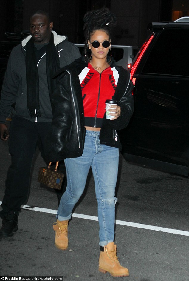 rihanna-6