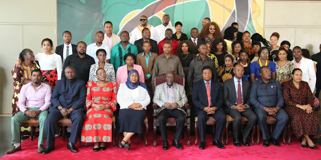 Rais Magufuli akutana na  Makundi Yaliyoshiriki Naye Kwenye Kampeni Ya Uchaguzi - Global Publishers