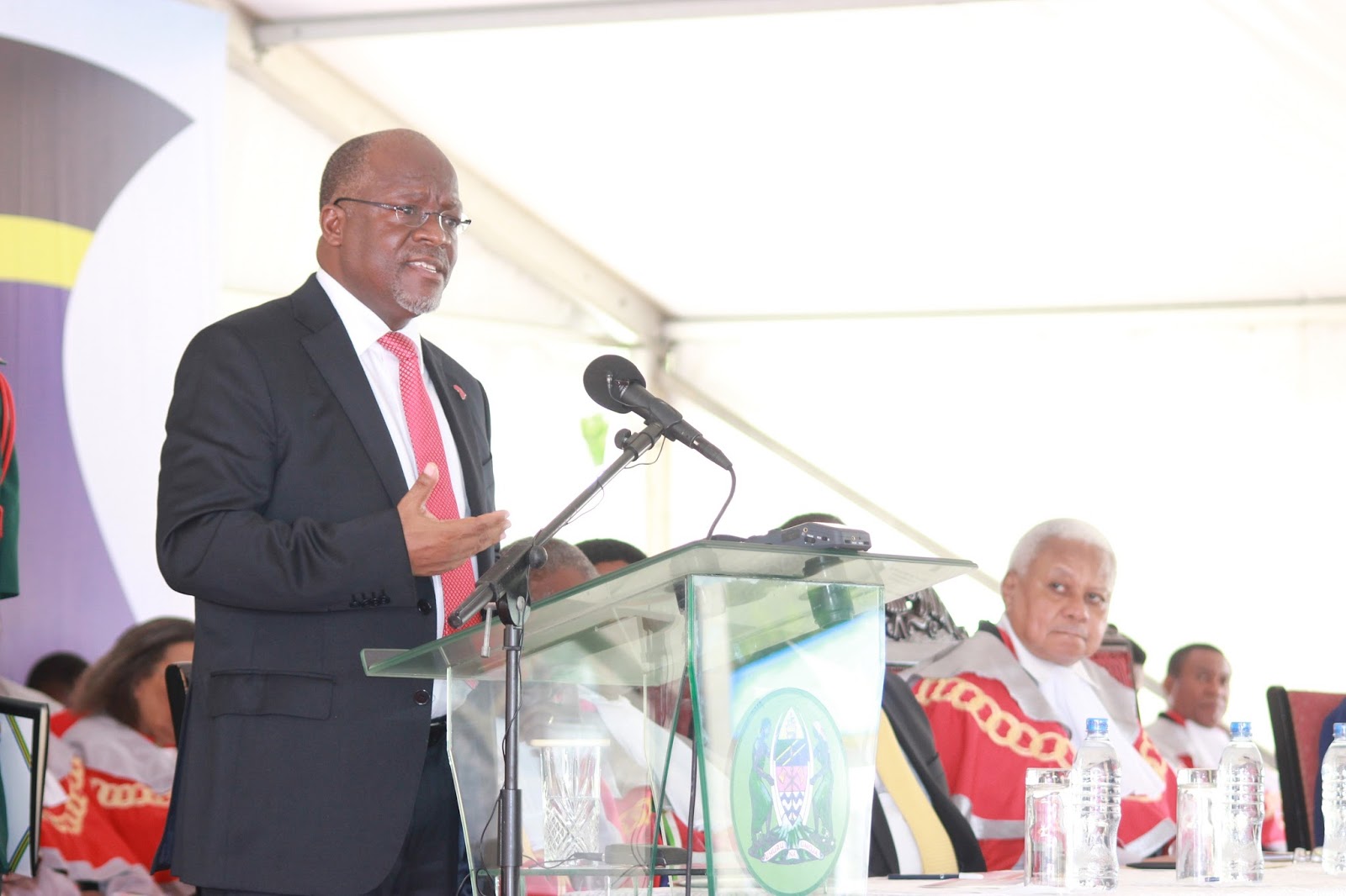 Video: Hotuba nzima ya Rais Magufuli siku ya sheria 2016