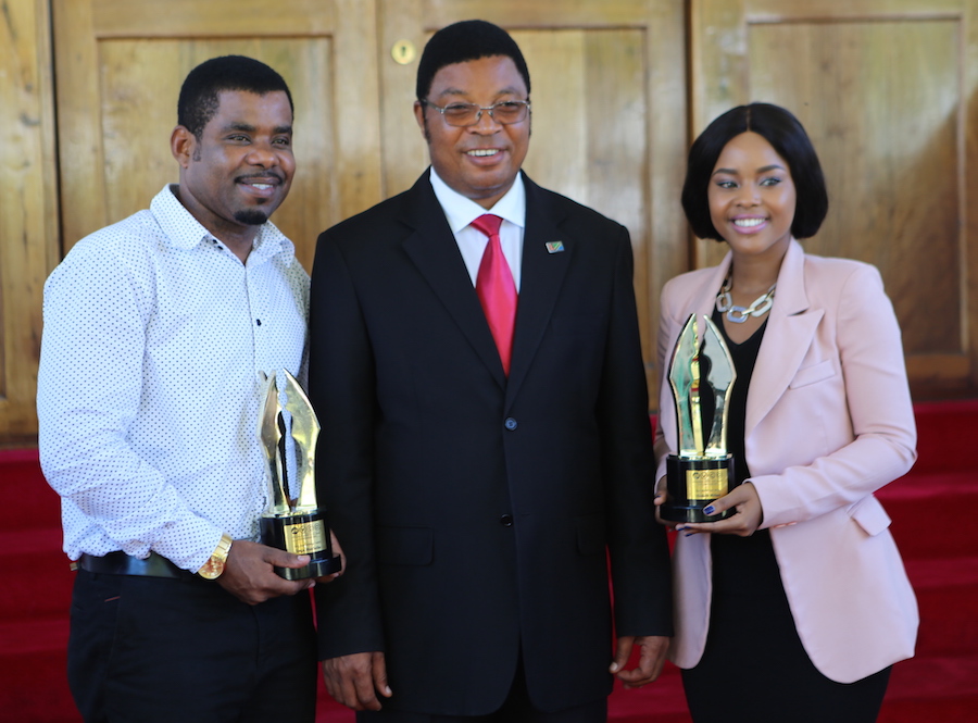Waziri mkuu awapongeza Lulu na Richie kwa tuzo - Global Publishers