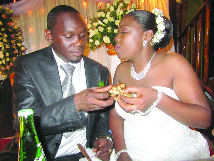 MIKE: SINA HAMU NA NDOA, IMENIKINAHI - Global Publishers