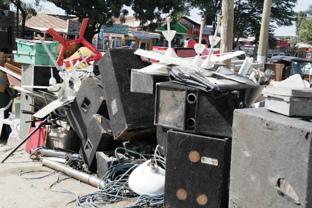 Kanisa la Sinza Christian Center Latupiwa Vyombo Nje - Global Publishers