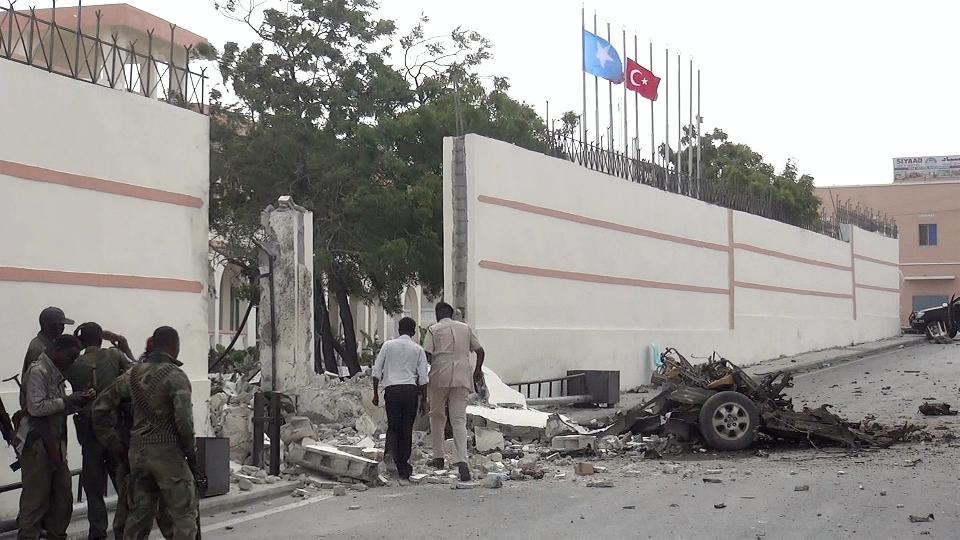 Shambulio Laua 5 Nje ya Hoteli Somalia - Global Publishers