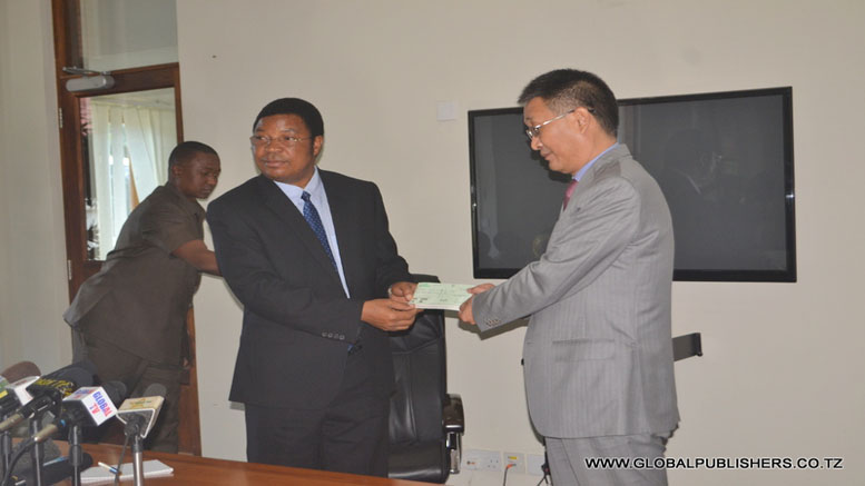 Waziri Mkuu Apokea Shilingi Milioni 20 Kusaidia Waathirika Mkoani Kagera - Global Publishers