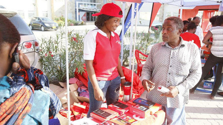 Vodacom Tanzania Kuendelea Na Gulio La Simu-Za Kijanja Kwa Bei Nafuu