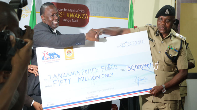 Kamanda Sirro apokea hundi ya Milioni 50 - Global Publishers