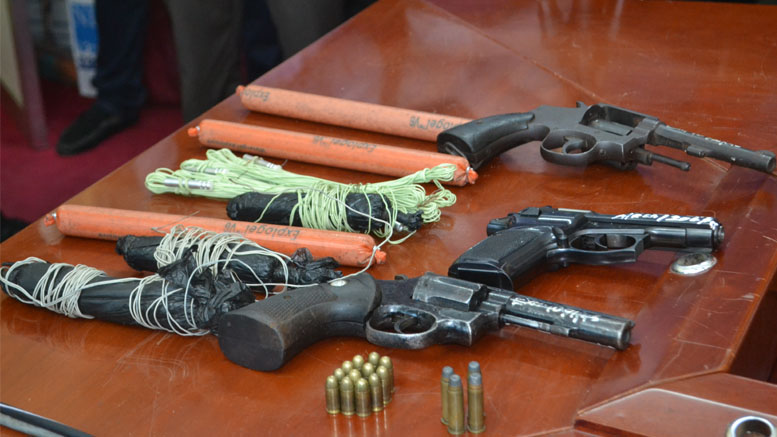 Polisi Dar Wakamata Wauza Shisha, Majambazi & Silaha (Video) - Global Publishers