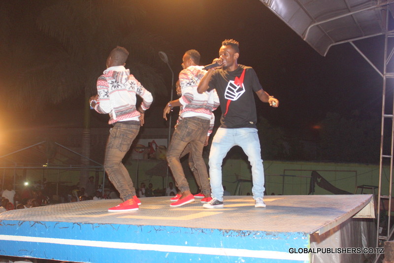 dar-live1-3