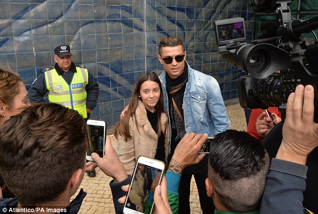 Georgina; Huyu ndiye amemtuliza CR7 - Global Publishers