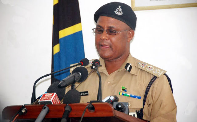 Sakata la Dawa za Kulevya: IGP Mangu Awasimamisha Kazi Askari 12, Majina Yao Yako Hapa (+Video)! - Global Publishers