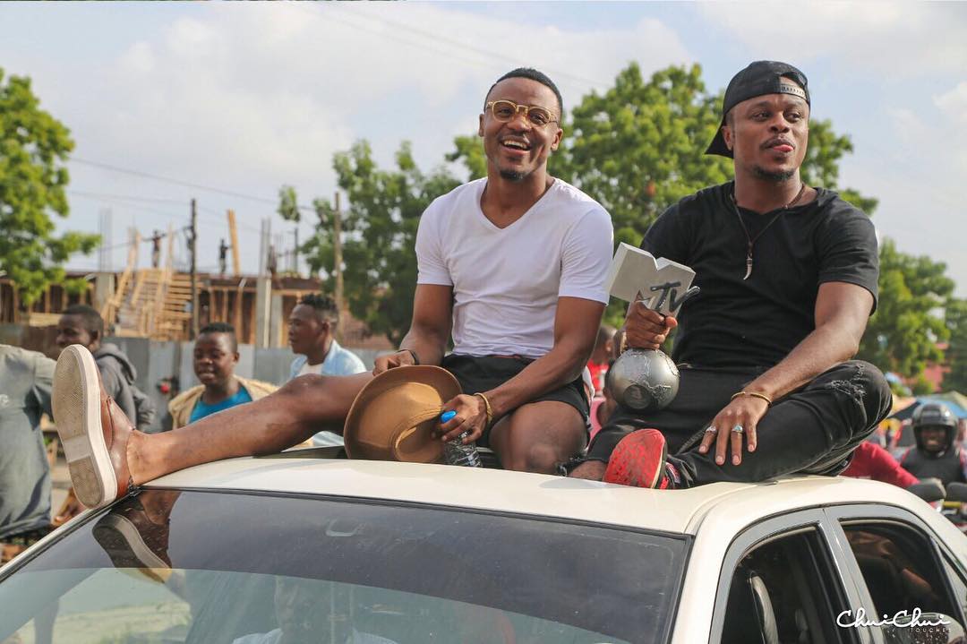 Kipindi Maalum: Alikiba Apokewa Kifalme Air Port Dar, Harmorapa Ampigia Magoti! - Global Publishers