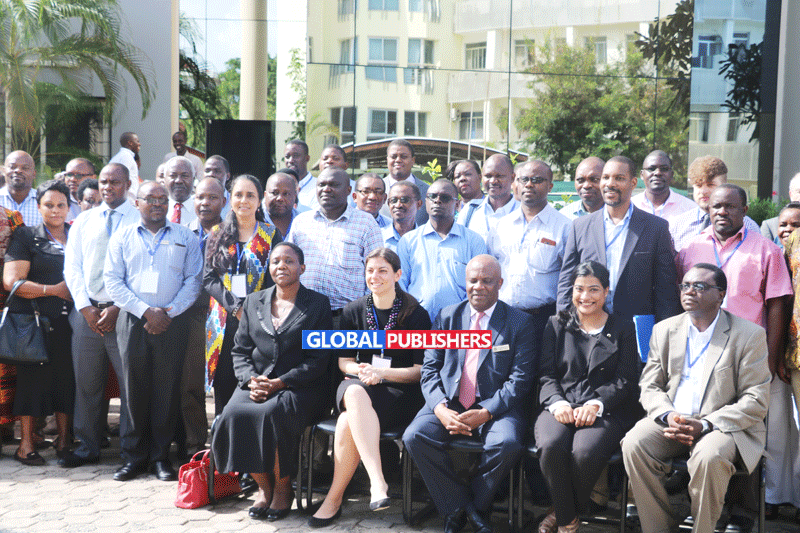 Wataalamu Upasuaji  Kujadili Uboreshaji  Huduma - Global Publishers