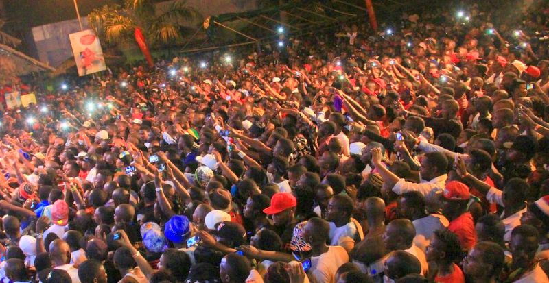 Video: Nishushe Idd Mosi…  Wasanii Watakaoliamsha Dude, Dar Live - Global Publishers