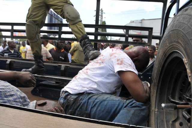 Breaking News: Polisi Dar Wakamata Majambazi 5 na Bastola 2 – (VIDEO) - Global Publishers