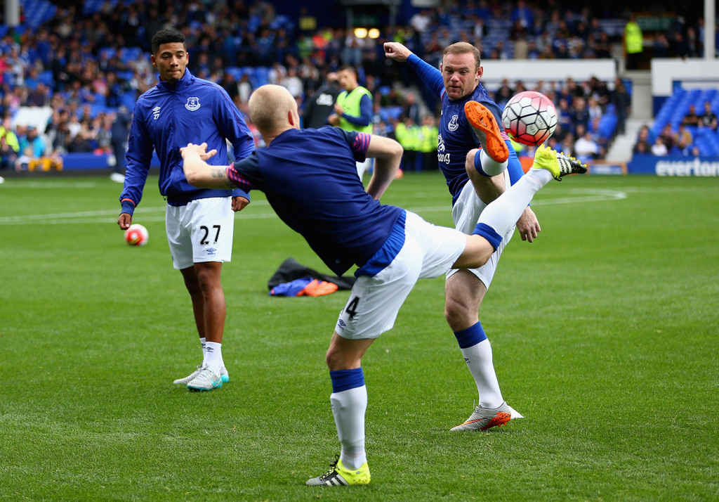 VIDEO: Mcheki Rooney Akipasha na Everton Uwanja wa Taifa -Dar - Global Publishers