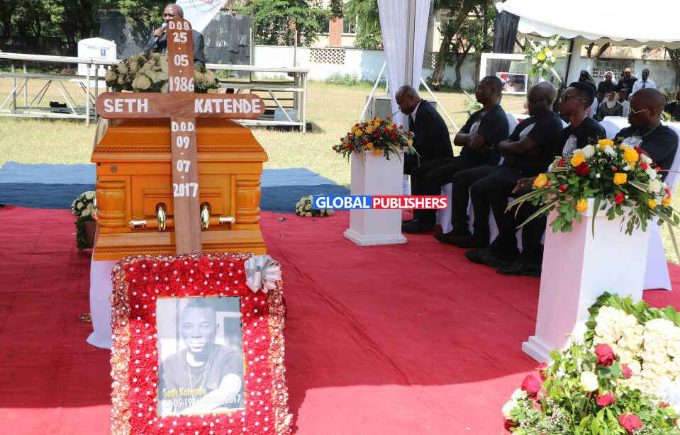 Kuagwa kwa marehemu ‘Bikira wa Kisukuma’ Viwanja vya Leaders, Dar - Global Publishers