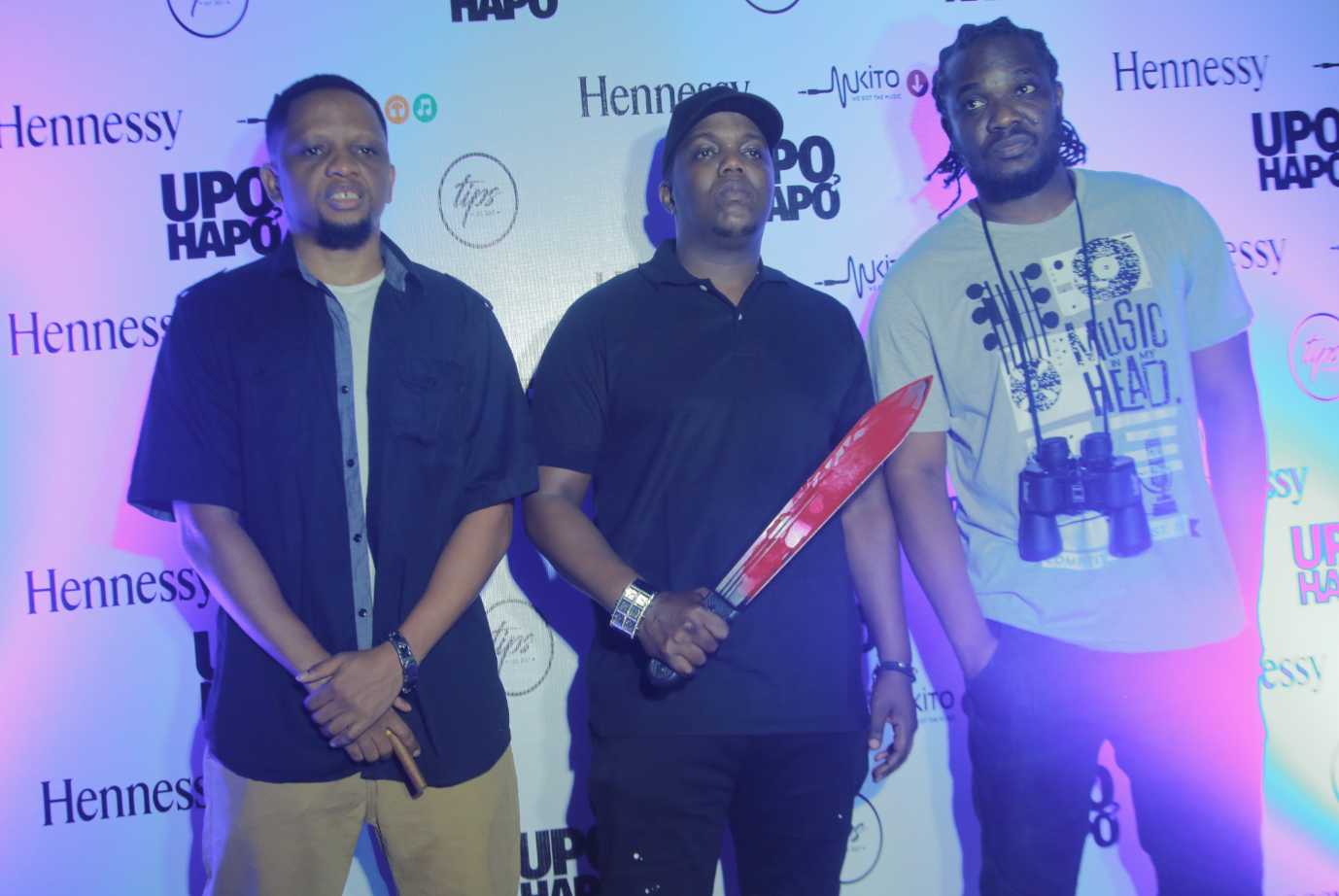 SIKILIZA NA PAKUA UPO HAPO YA MWANA FA, AY NA FID Q KWA PUNGUZO LA 50% - Global Publishers