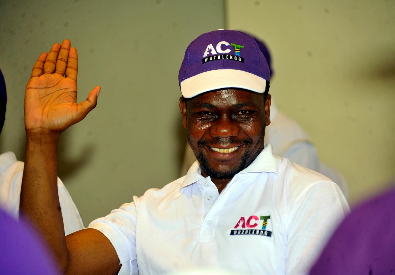 Zitto Akamtwa Tena, Ahamishiwa Kituo Cha Polisi Kamata – Video - Global Publishers
