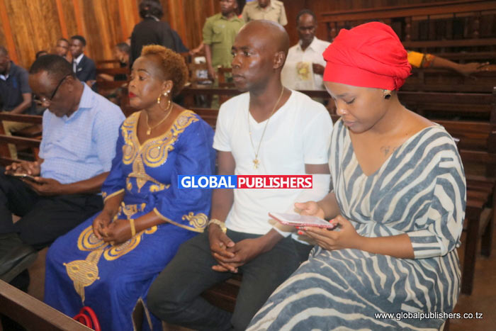 Kesi ya Lulu Kifo cha Kanumba: Shahidi Aeleza Alivyokuta Panga Uvunguni - Global Publishers