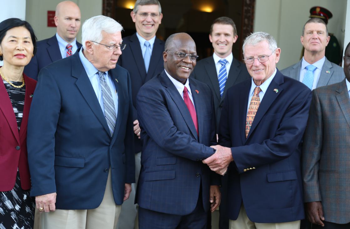 Vigogo wa Rais Trump Wamtembelea Rais Magufuli - Global Publishers