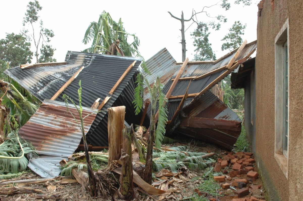 Mvua ya Upepo na Mawe Yaharibu Nyumba 479 na Kujeruhi 13 - Global Publishers