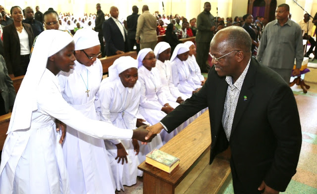 Magufuli Ahudhuria Misa Kanisa Kuu Katoliki Dodoma Leo - Global Publishers