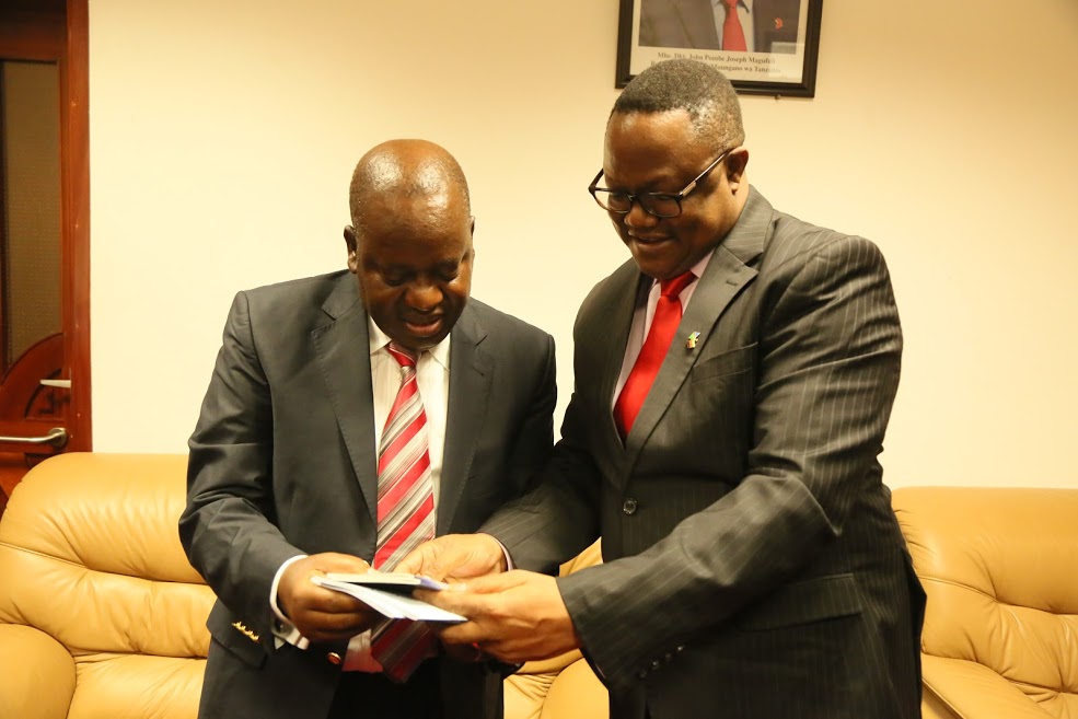 Breaking News: Spika Ndugai Kusimamishia Mshahara wa Tundu Lissu – Video - Global Publishers