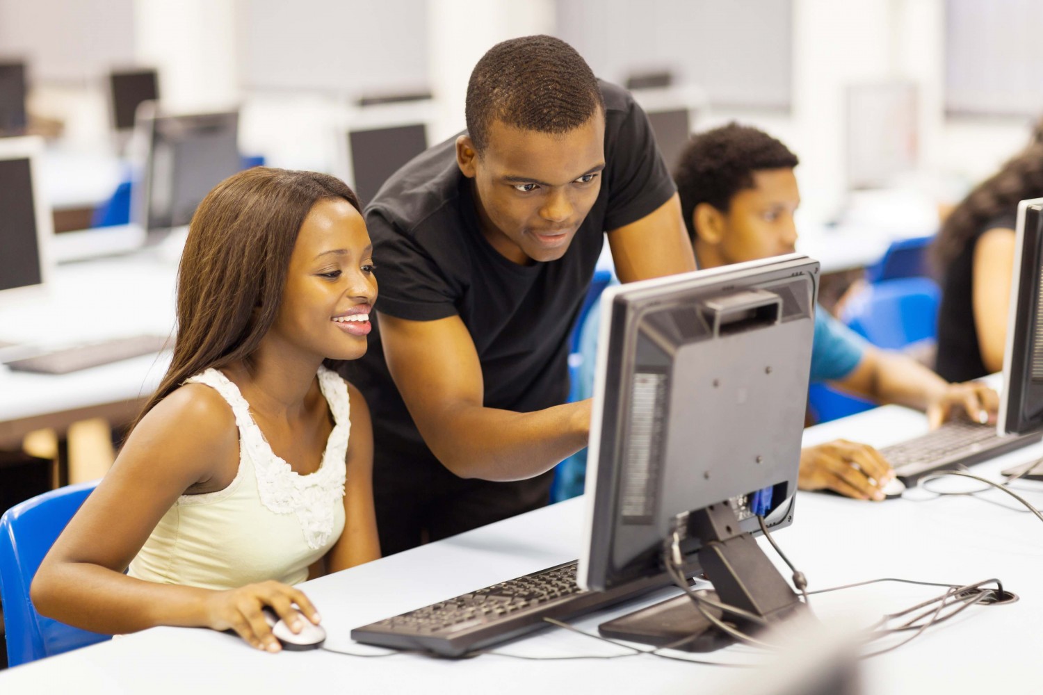 Nafasi za Kazi Global Publishers, Wahariri Habari za Uchunguzi - Global Publishers