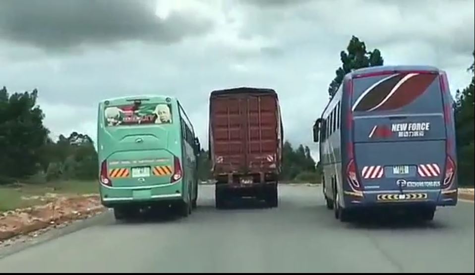 Dereva wa Basi la New Force Mbaroni kwa Overtake - Global Publishers