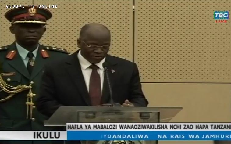 JPM AMWAGA VIWANJA BURE KWA MABALOZI DODOMA (VIDEO)