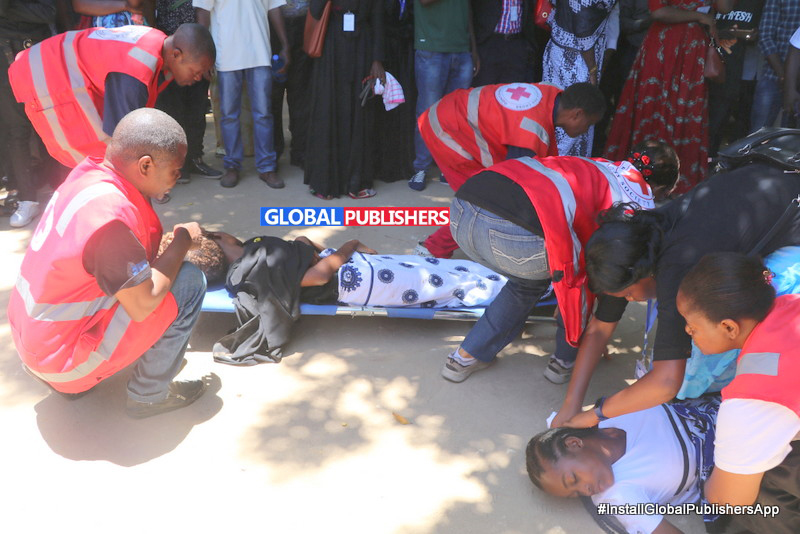 Wanafunzi NIT Wapoteza Fahamu Baada ya Kuona Jeneza la Akwilina- Video - Global Publishers