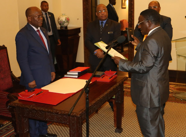 RAIS MAGUFULI AWAAPISHA MWANASHERIA MKUU, NAIBU WAKE LEO IKULU, DAR - Global Publishers