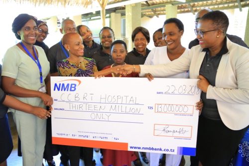 WAFANYAKAZI NMB WATOA MILIONI 13 KUFANIKISHA UPASUAJI UGONJWA WA FISTULA CCBRT    - Global Publishers