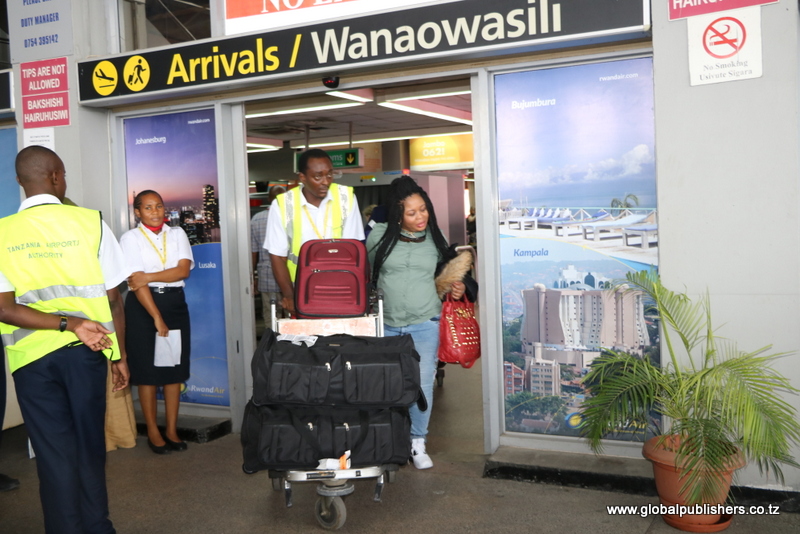 Luundo atoka Canada kumfuata Bushoke Dar    - Global Publishers