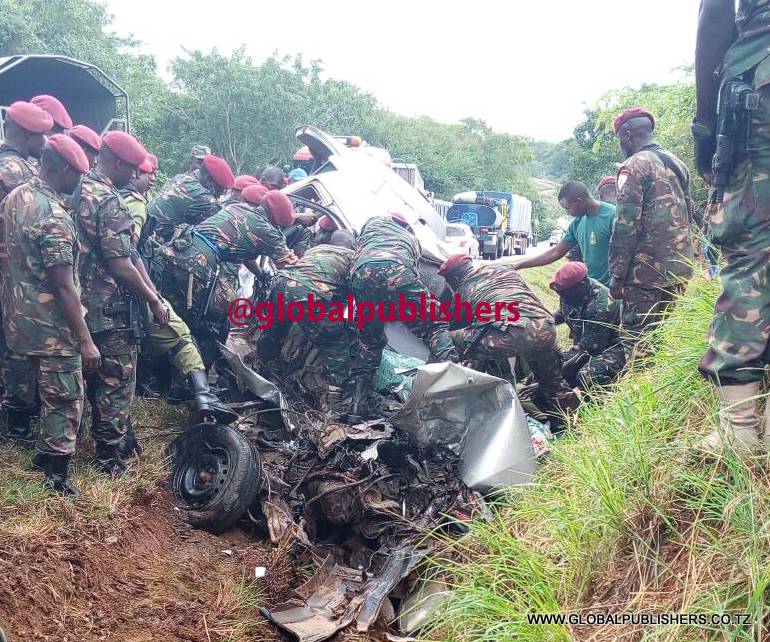 Breaking News: Magari Yaliyobeba Polisi, Wanajeshi Yapata Ajali Moro - Global Publishers