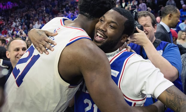 Meek Mill Aachiwa Gerezani, Atinga Kwenye Game ya Sixers vs Miami - Global Publishers