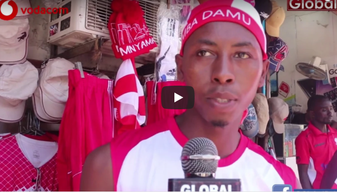 Video: MASHABIKI wa Simba Kimewaka Msimbazi Wawasha Moto!! - Global Publishers