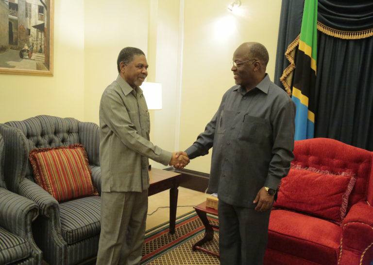 RAIS MAGUFULI AFANYA MAZUNGUMZO NA RAIS SHEIN IKULU DAR - Global Publishers