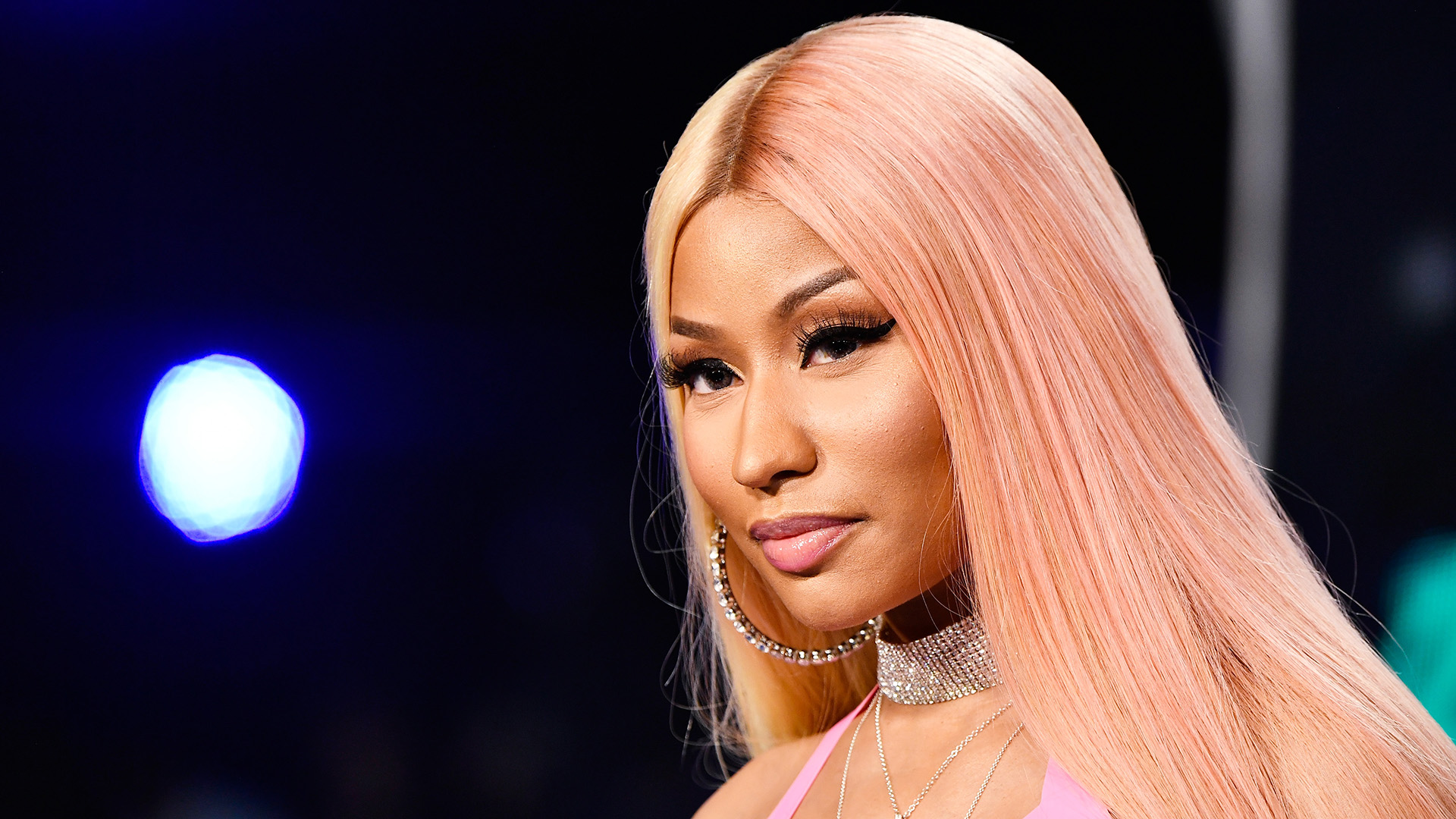 Nicki Minaj Atoa Video Mbili Kwa Mpigo …Zipo Hapa - Global Publishers