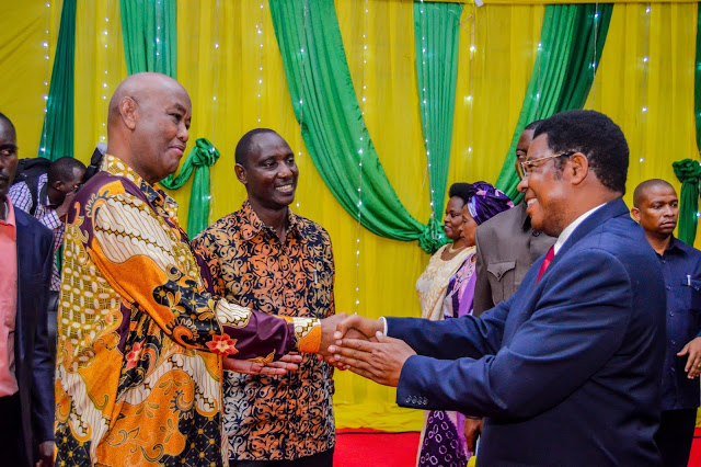 WABUNGE WA CCM WAMUAGA KINANA - Global Publishers