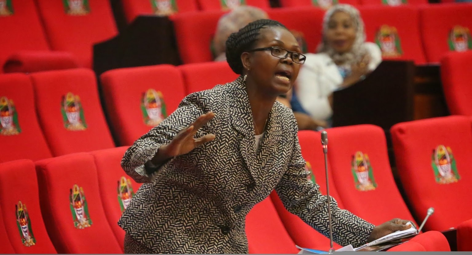 Kiwanga: Hamna Pesa Nyie, Mnakopakopa tu- Video - Global Publishers