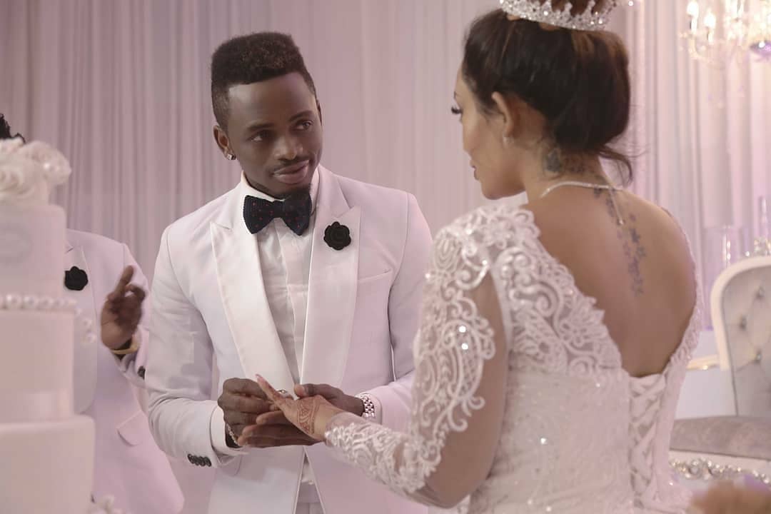 Zari Afunguka Diamond Anavyohangaika Kuomba Msamaha - Global Publishers