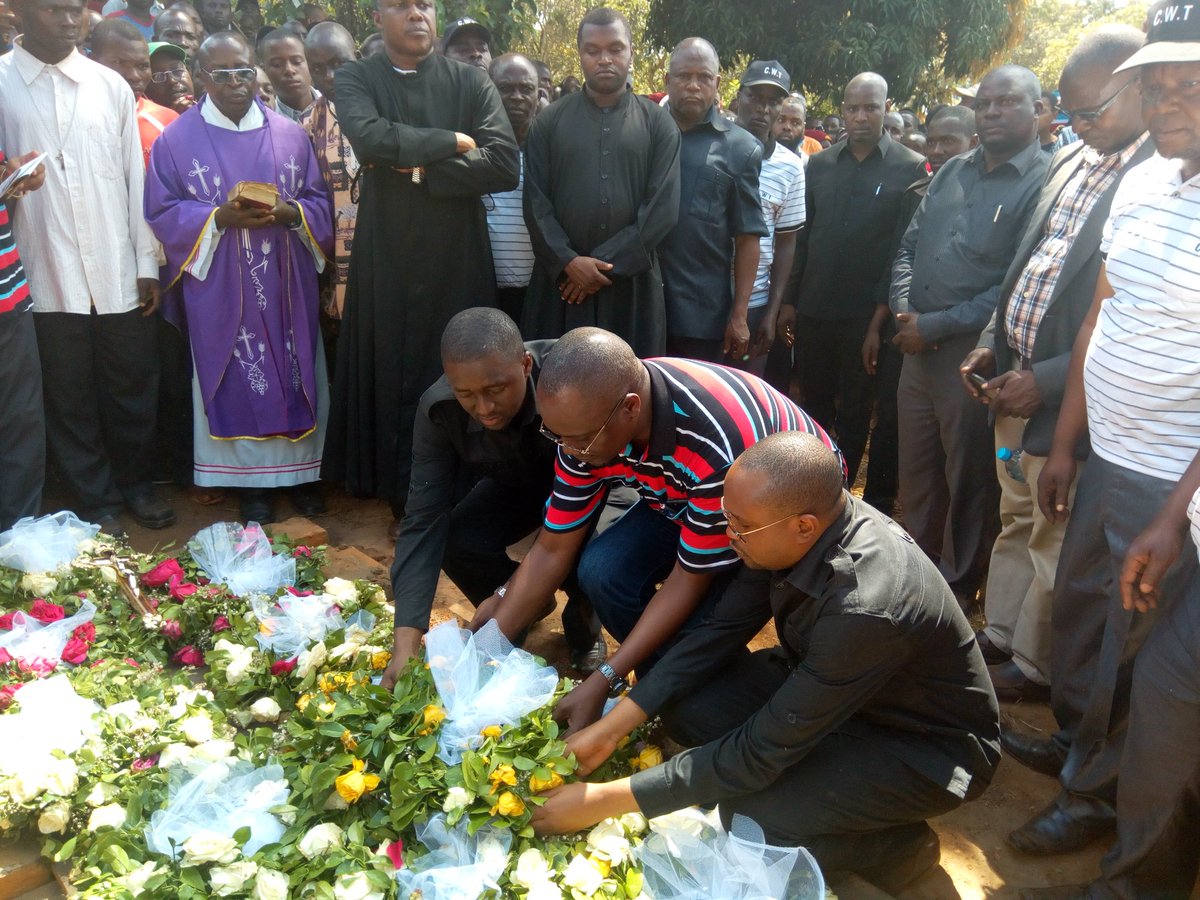 Simanzi Yatawala Mazishi ya Bilago, Kigoma – Pichaz - Global Publishers