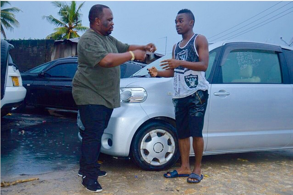 Fella: Mwacheni Aslay Kakua, Anajua Utamu wa Mwanamke – Video - Global Publishers