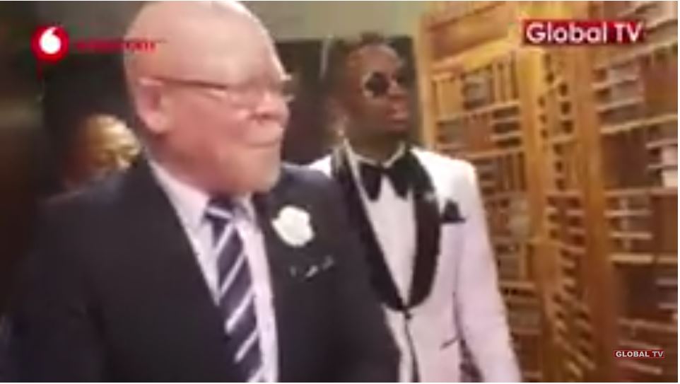 DIAMOND Alivyotinga Kwenye Ukumbi Tuzo za Mo Simba – Video - Global Publishers