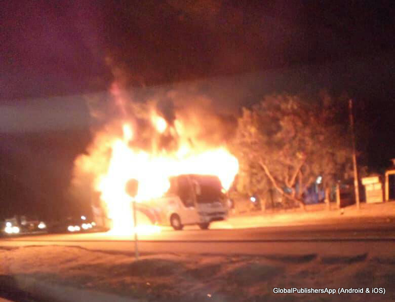 Breaking News: Basi la Dar Express Lateketea Kwa Moto Bunju - Global Publishers