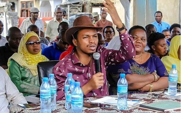 Ally Hapi Aagiza Polisi Kumweka Ndani Mmiliki wa Kampuni - Global Publishers