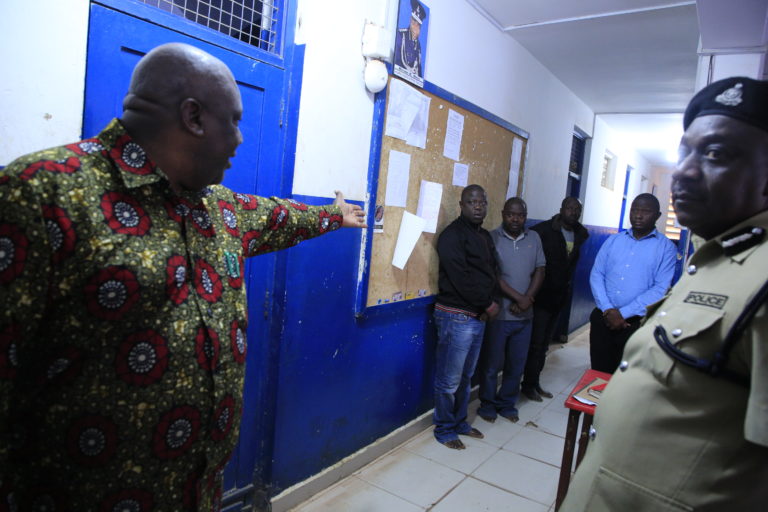 LUGOLA Alivyofurahia JPM Kumtimua Mkurugenzi! – VIDEO - Global Publishers